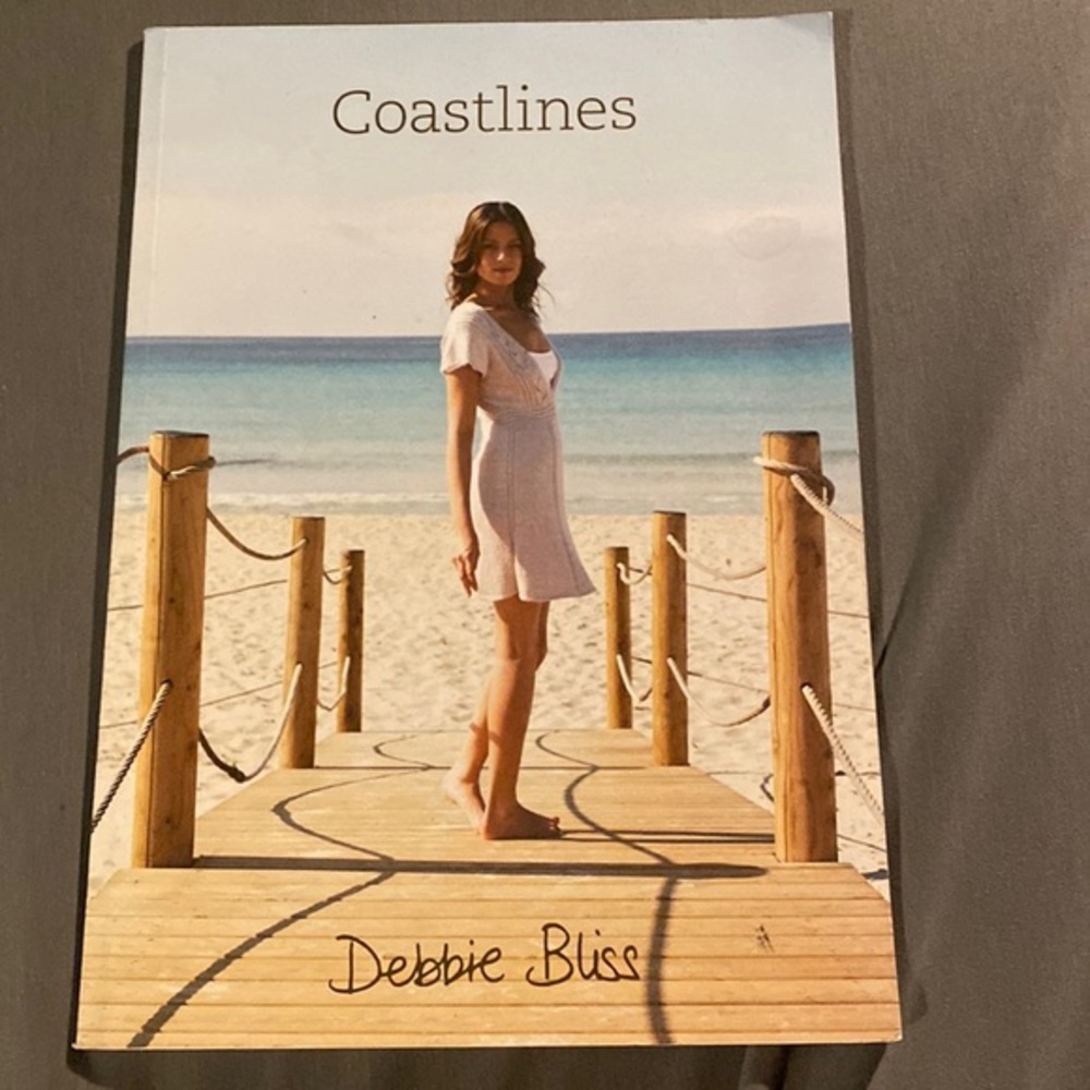 Coastlines‎ (Coastlines Debbie Bliss) 12 designs